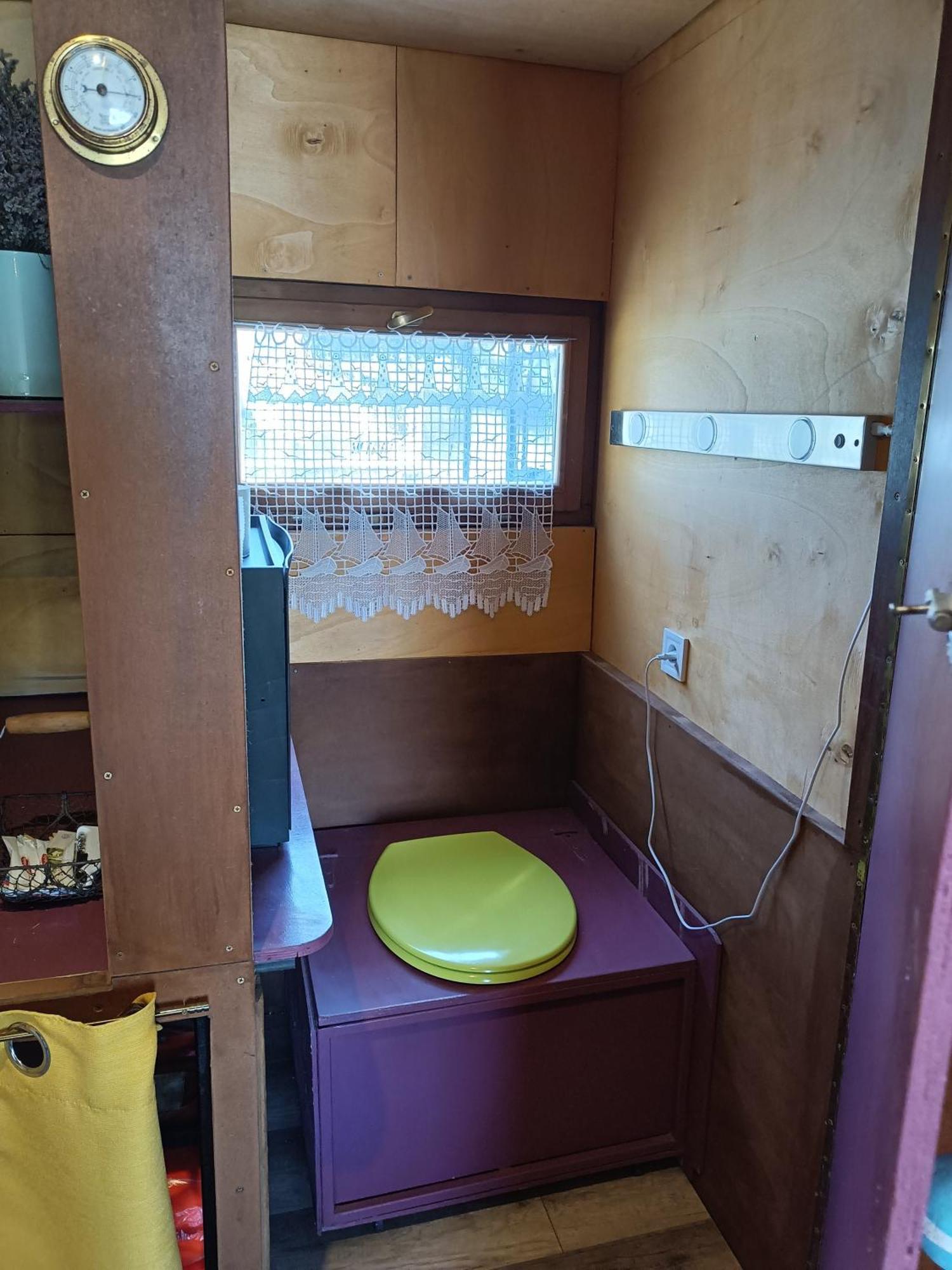Ille Flottante, Maison Eclusiere Et Hebergements Insolites Sur Le Canal Hédé Екстериор снимка